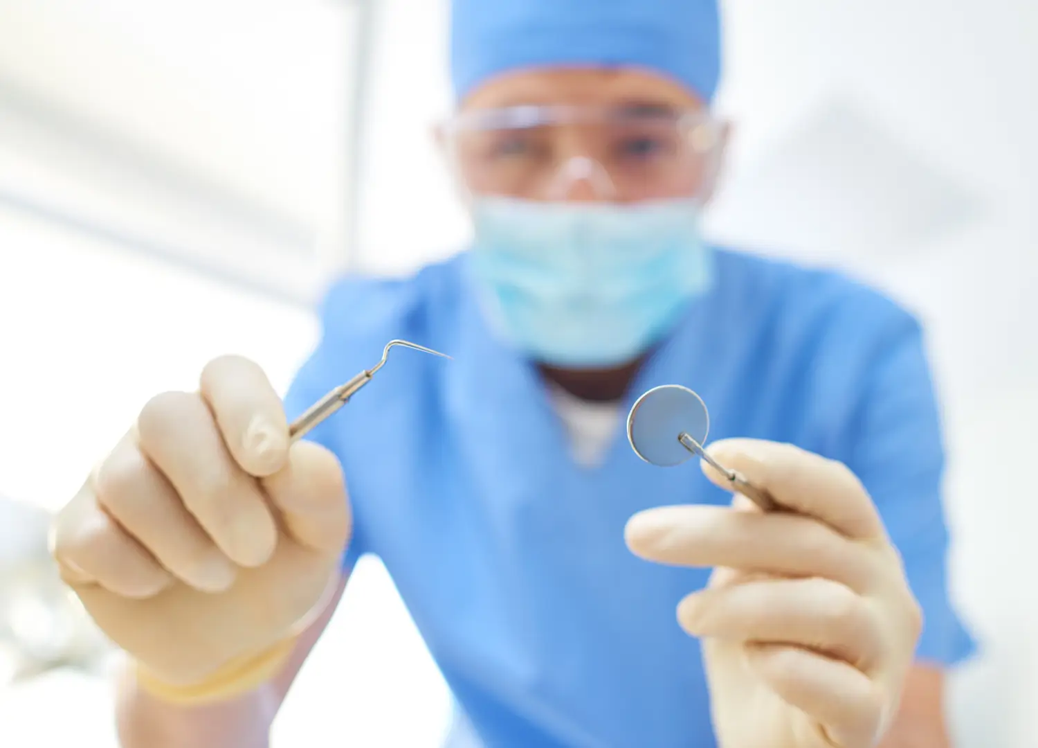 aoos-What-The-Difference-Between-A-Dentist-And-Orthodontist-1